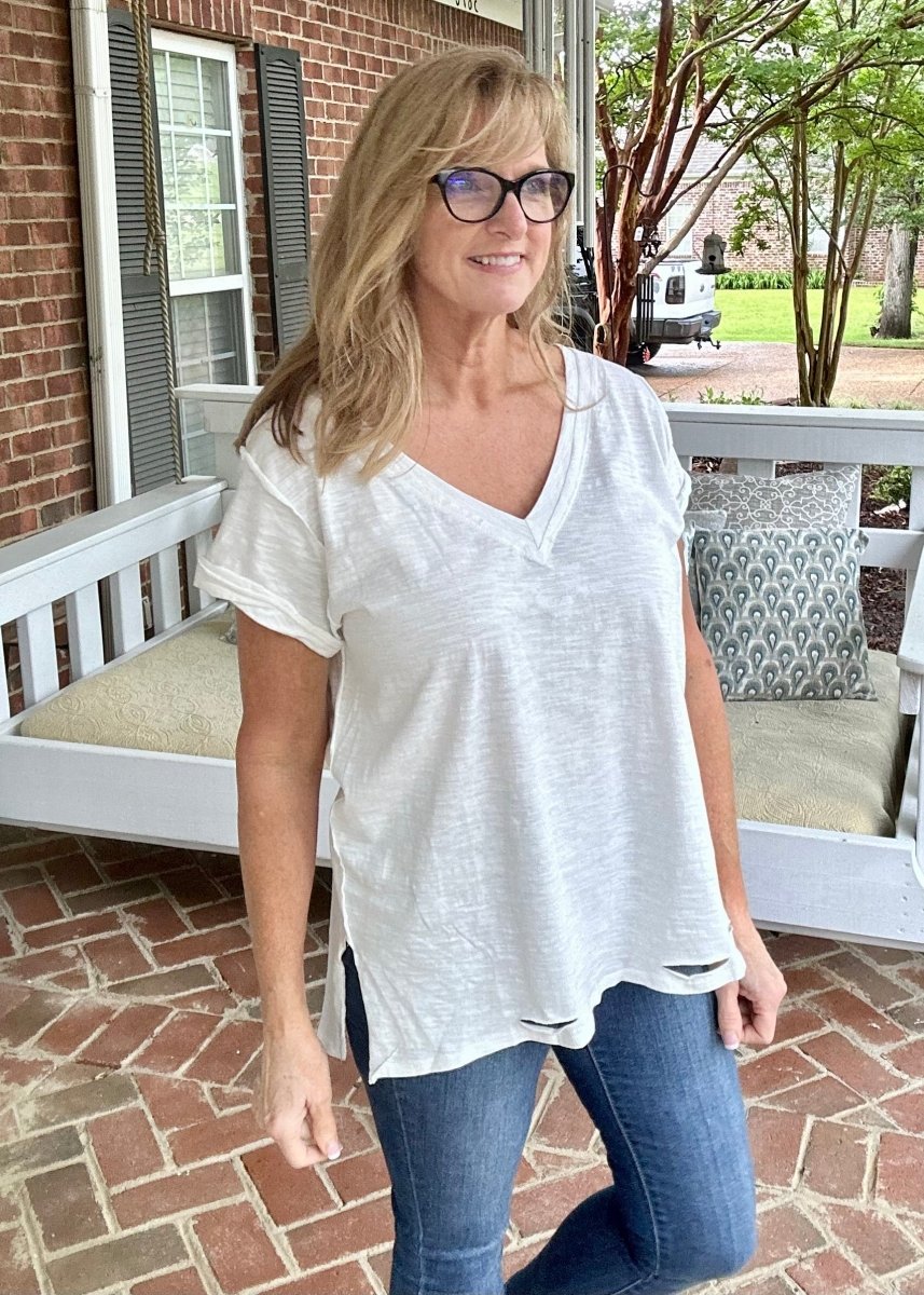 Kelly Basic V Neck Top - Off White | Umgee - Casual Top - Jimberly's Boutique - Olive Branch - Mississippi