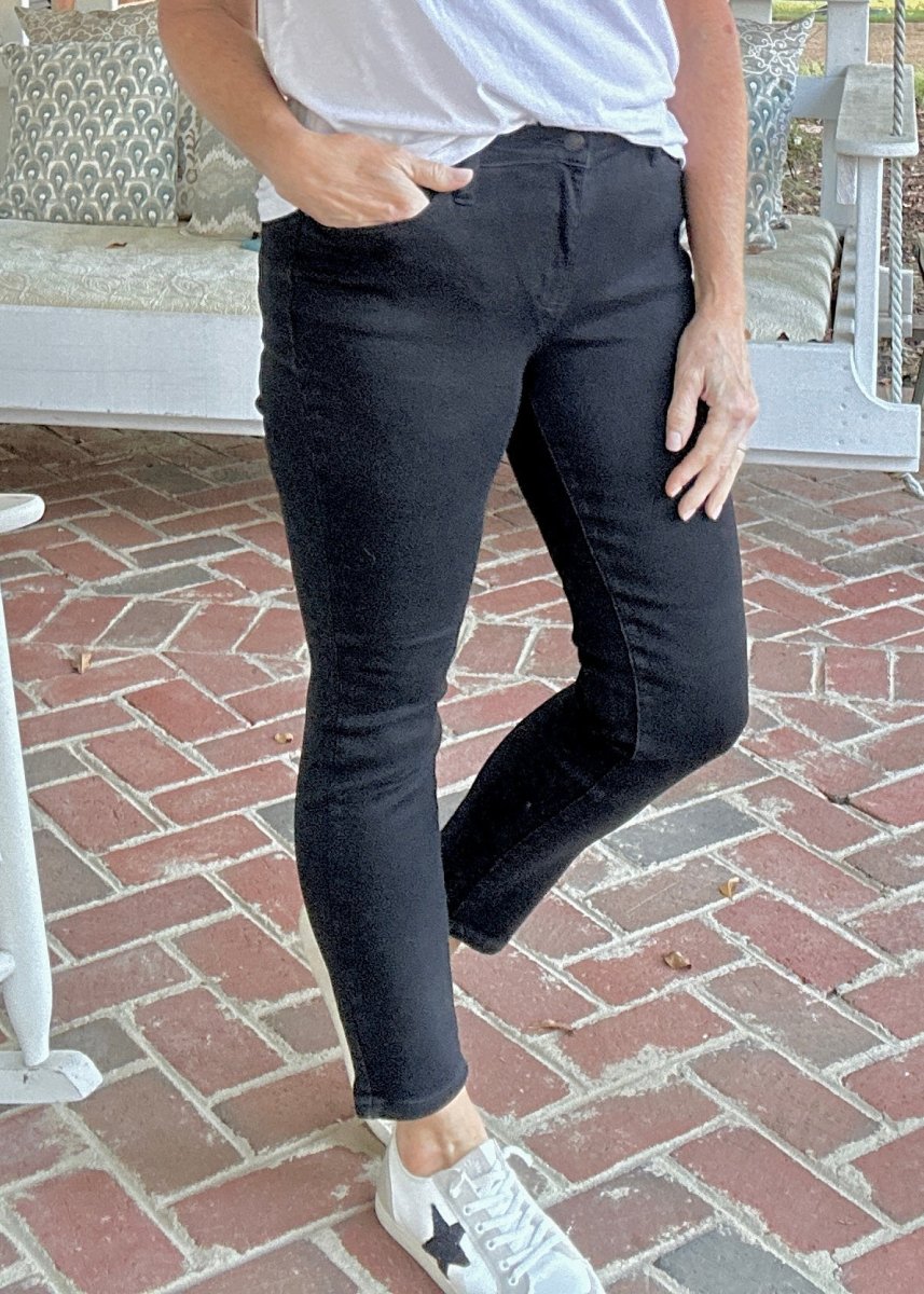 Kosciusko Black Slim Fit Jeans | Judy Blue - Judy Blue Jeans - Jimberly's Boutique - Olive Branch - Mississippi