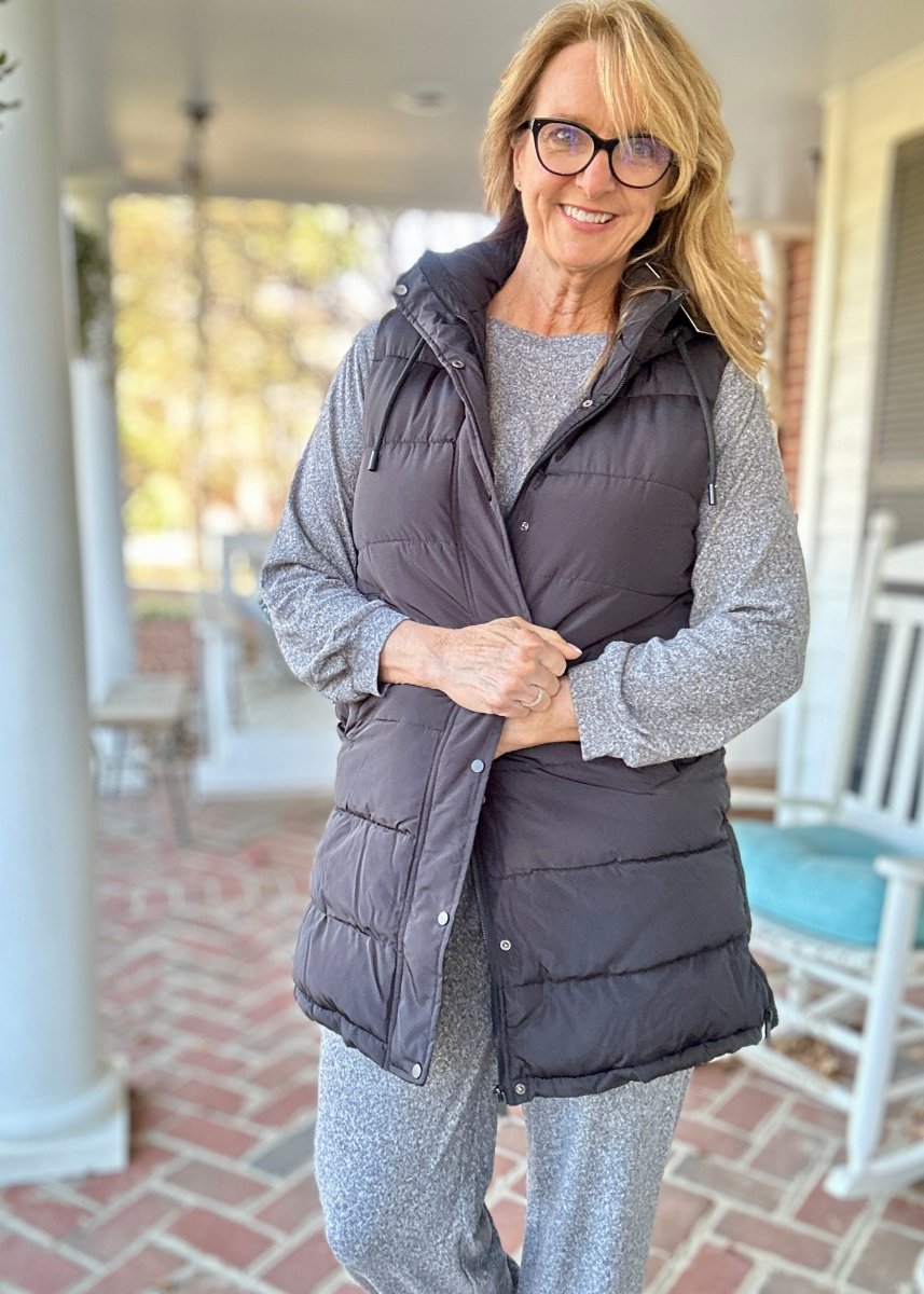 Long Hooded Puffer Vest - Black - Puffer vest - Jimberly's Boutique - Olive Branch - Mississippi