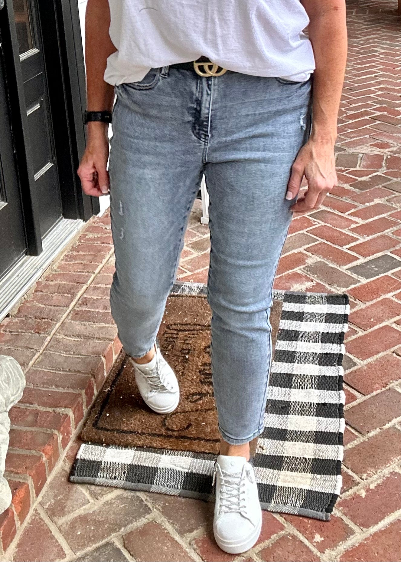 Judy Blue Jeans | Mid Rise Vintage Skinny | Olive Branch, MS